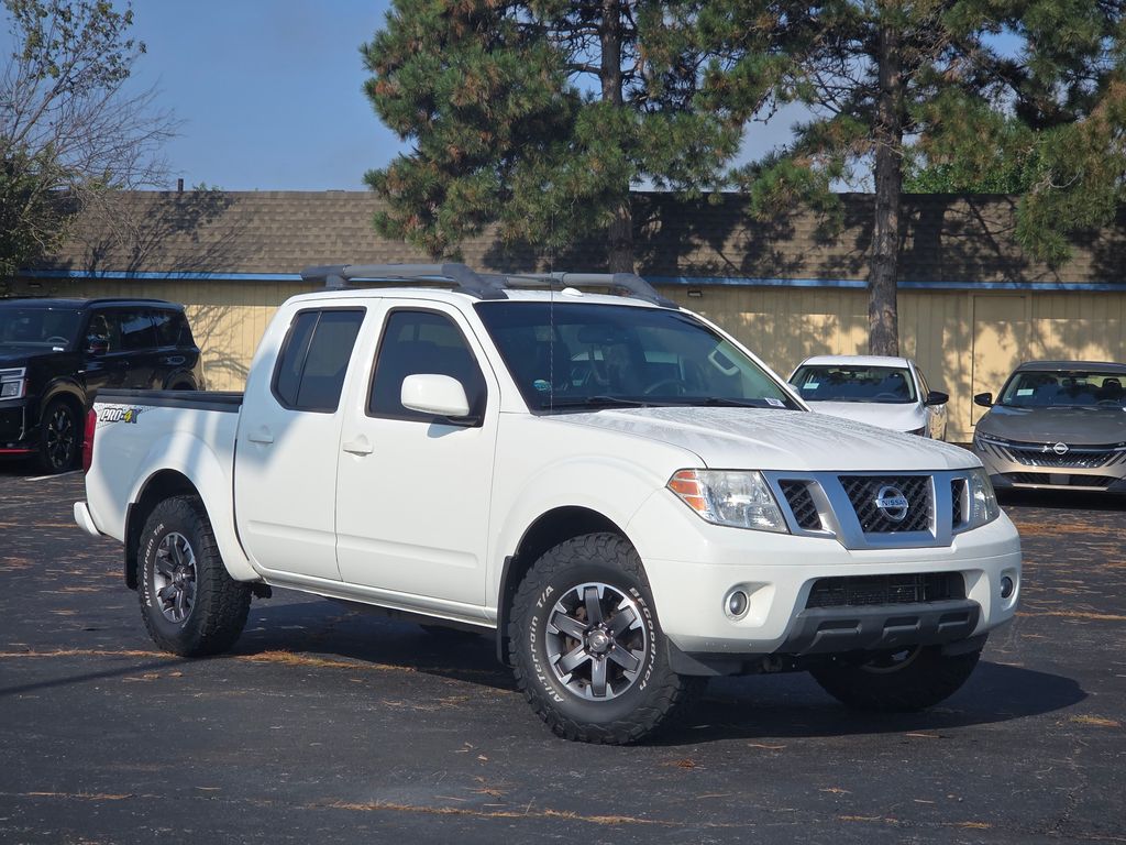Glacier White 2015 Nissan Frontier Pickup Truck Four-Wheel Drive 5-Speed Automatic Overdrive