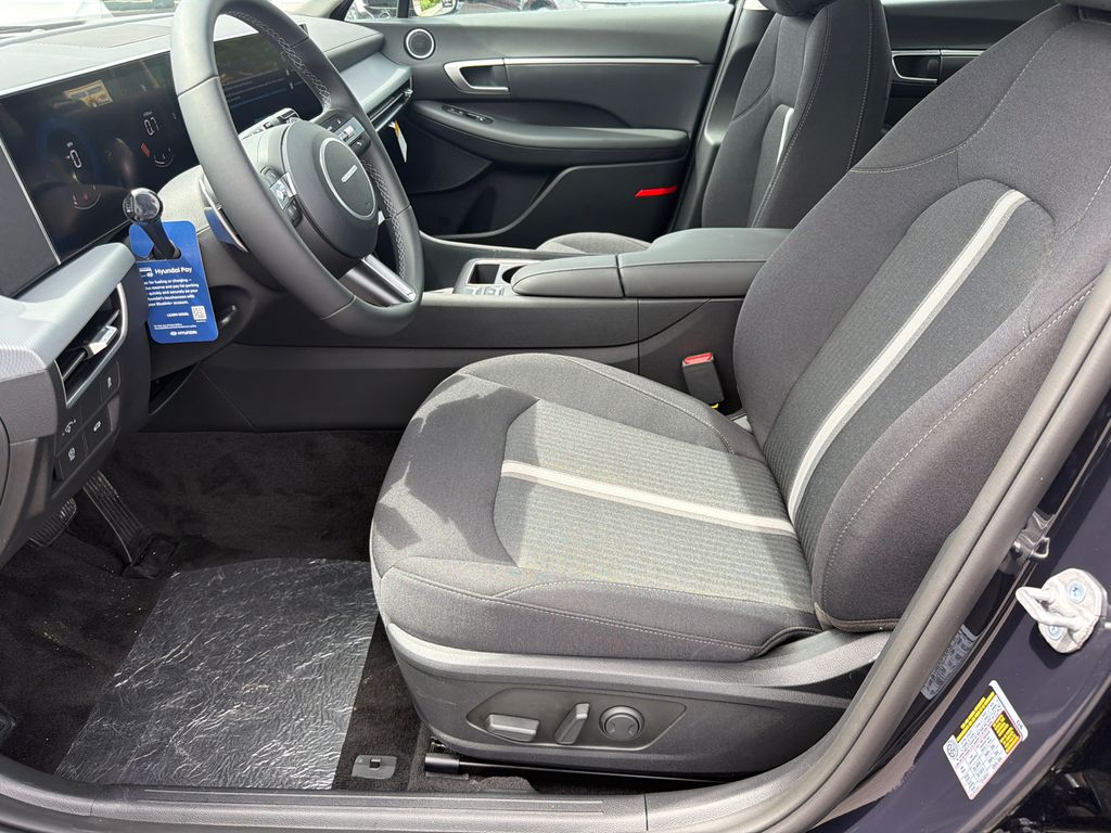 New 2026 Blue Hyundai SEL Sport image 10
