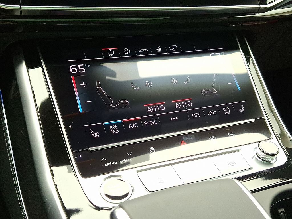 Thumbnail: 2026 Audi Q8 - 11