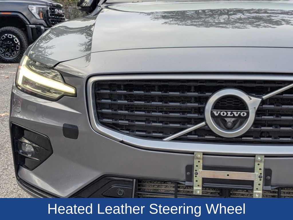 2019 Volvo S60 T6 R-Design