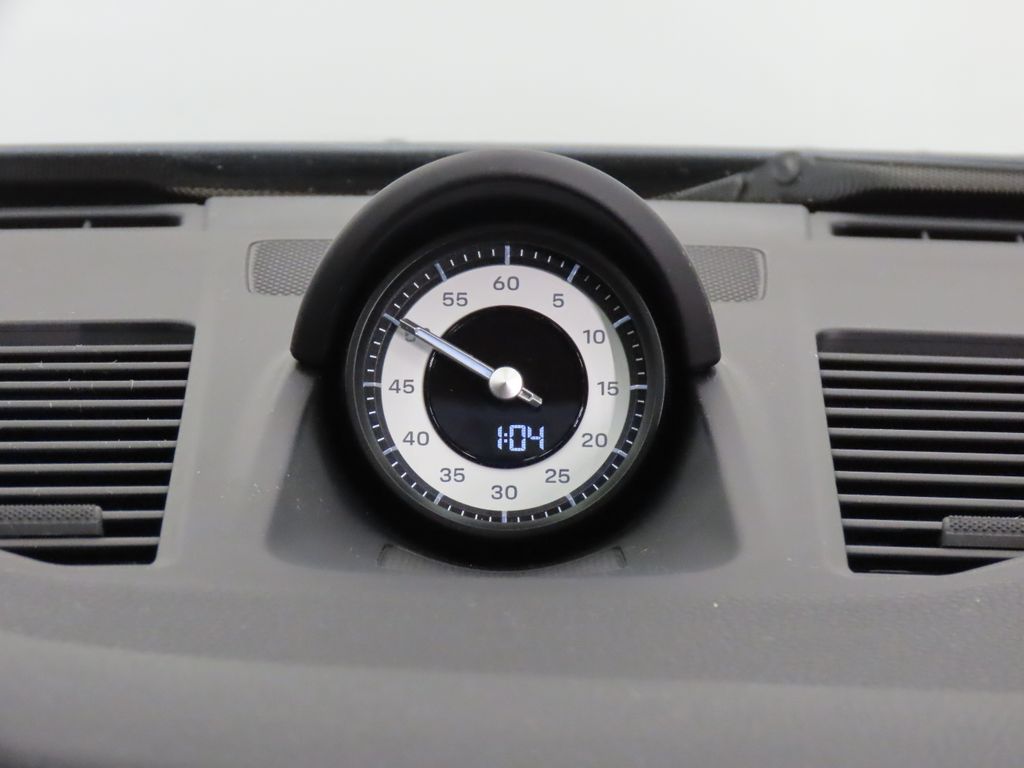 Thumbnail: 2026 Porsche 911 - 24