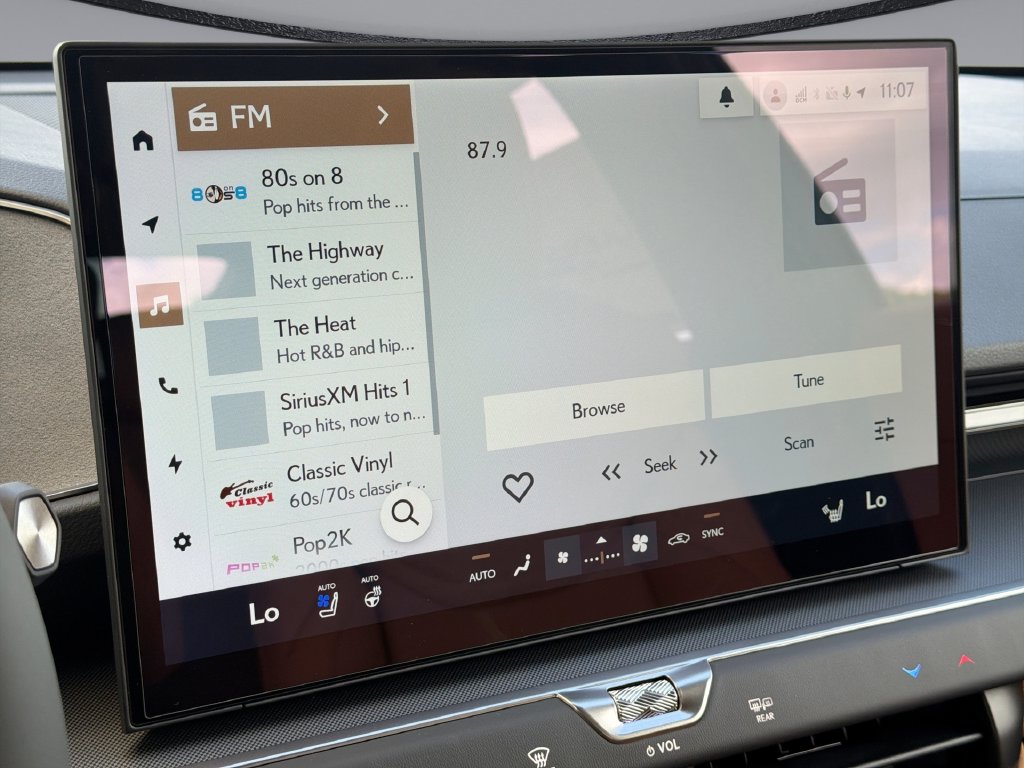 Thumbnail: 2026 Lexus ES - 23