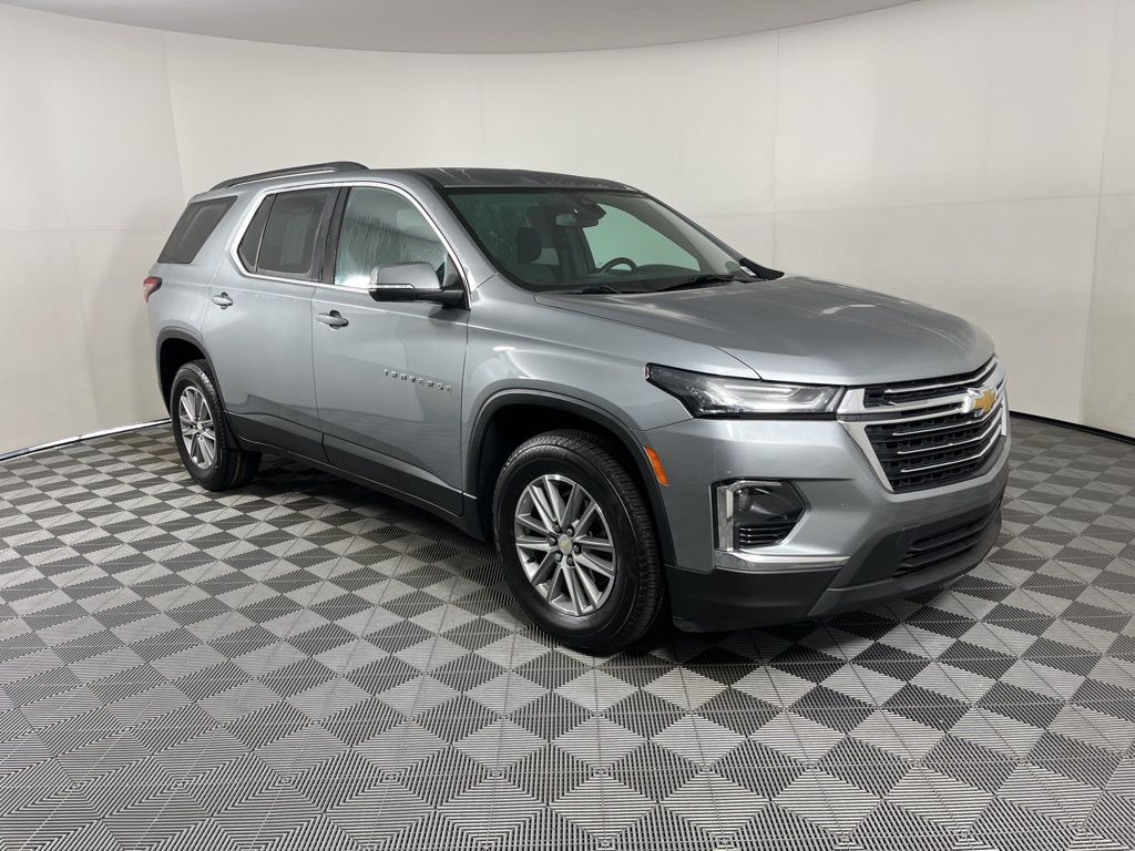 Thumbnail: 2023 Chevrolet Traverse - 19