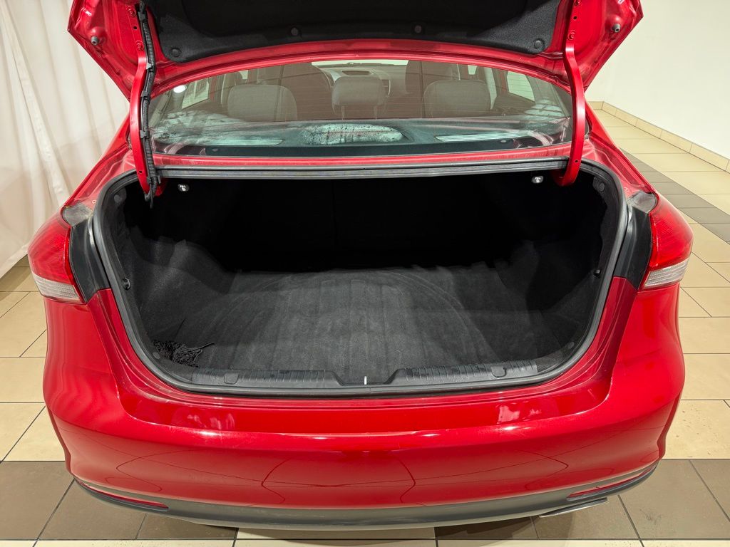 Thumbnail: 2017 Kia Forte - 11