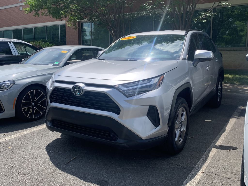 Thumbnail: 2025 Toyota RAV4 - 3