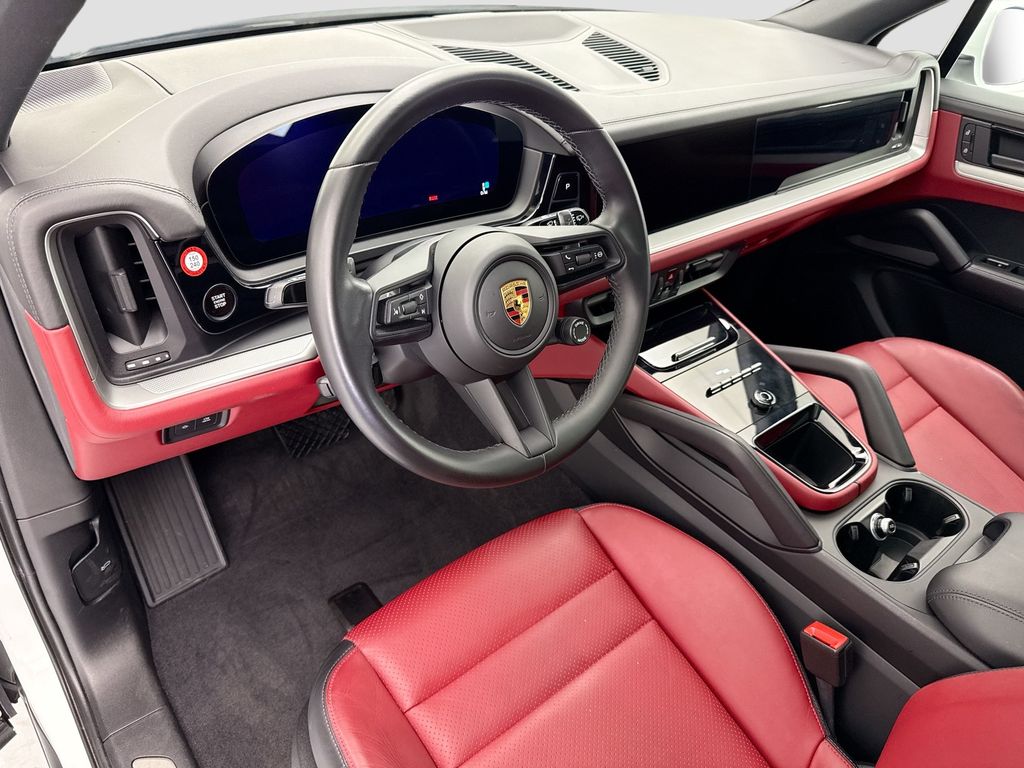 Thumbnail: 2024 Porsche Cayenne - 4