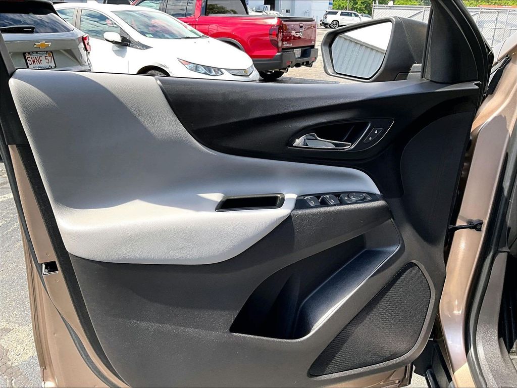 2018 Chevrolet Equinox — photo 9