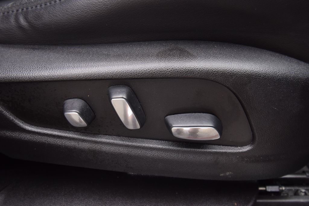 used 2019 Cadillac XT5 car, priced at $14,600