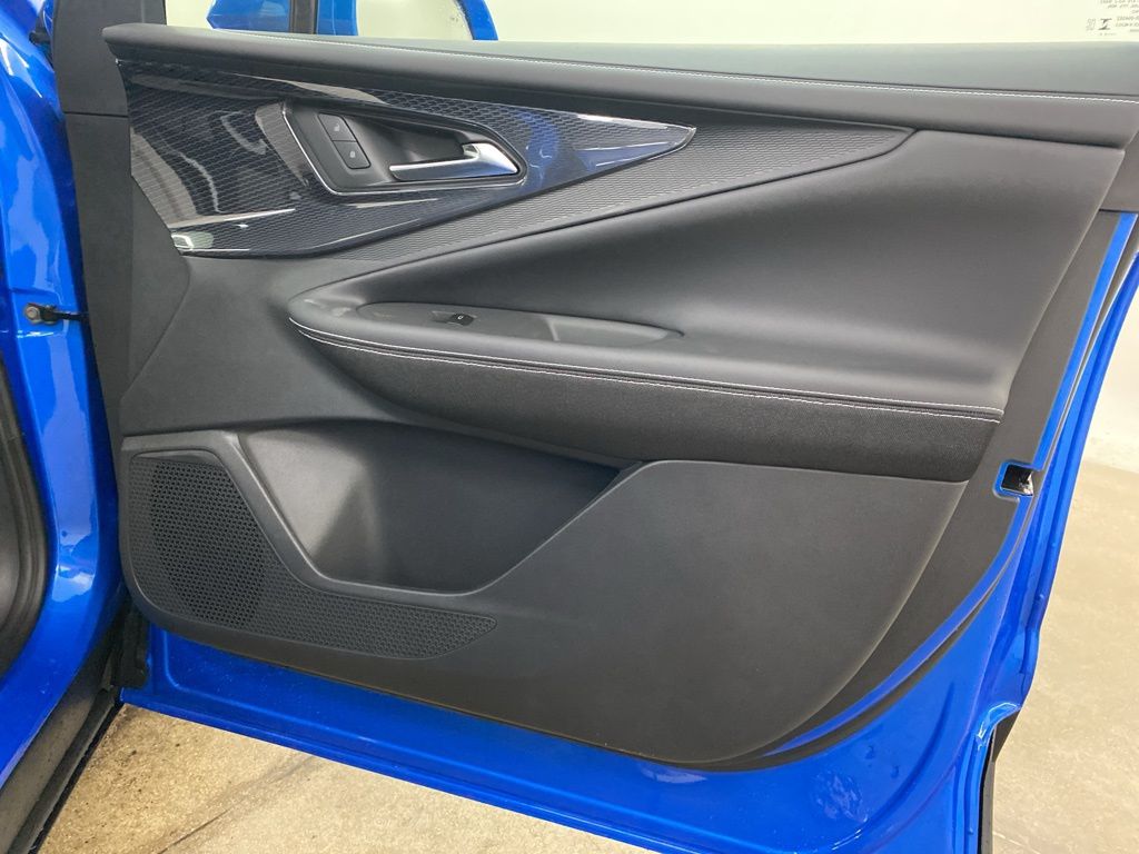 2025 Chevrolet Blazer EV LT photo