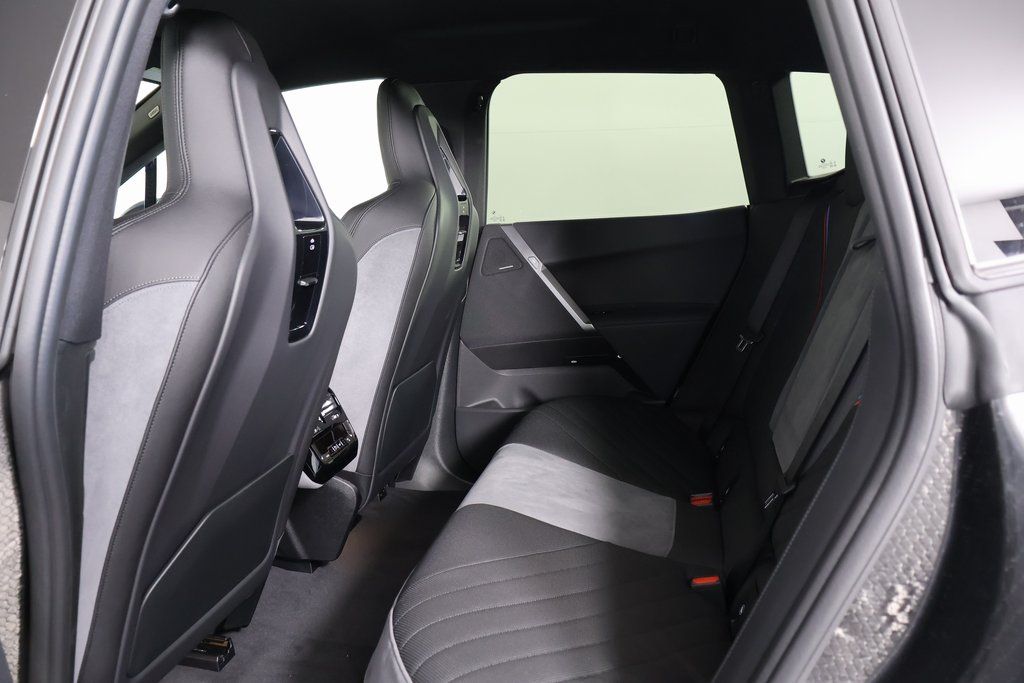 Thumbnail: 2026 BMW iX - 6