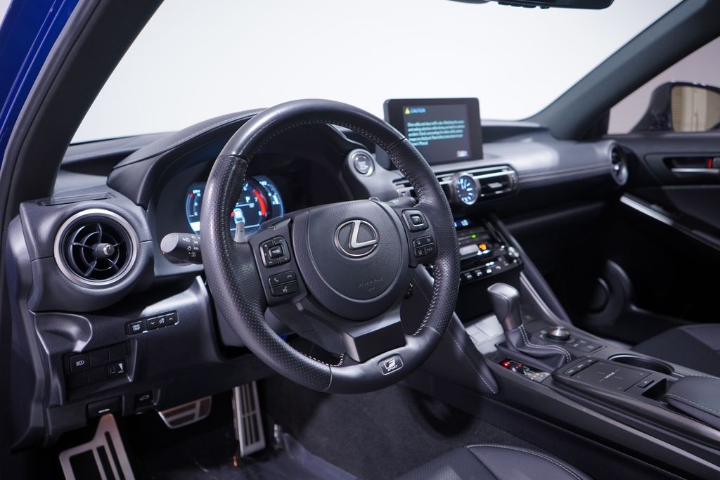 Thumbnail: 2022 Lexus IS - 6