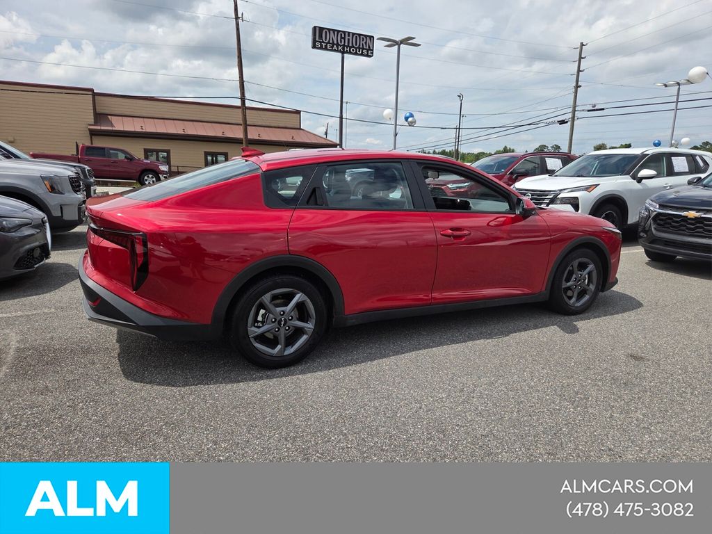 Used 2025 Red Kia LXS image 12