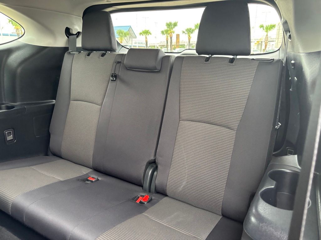 2024 Toyota Highlander LE Gray at Gullo Toyota