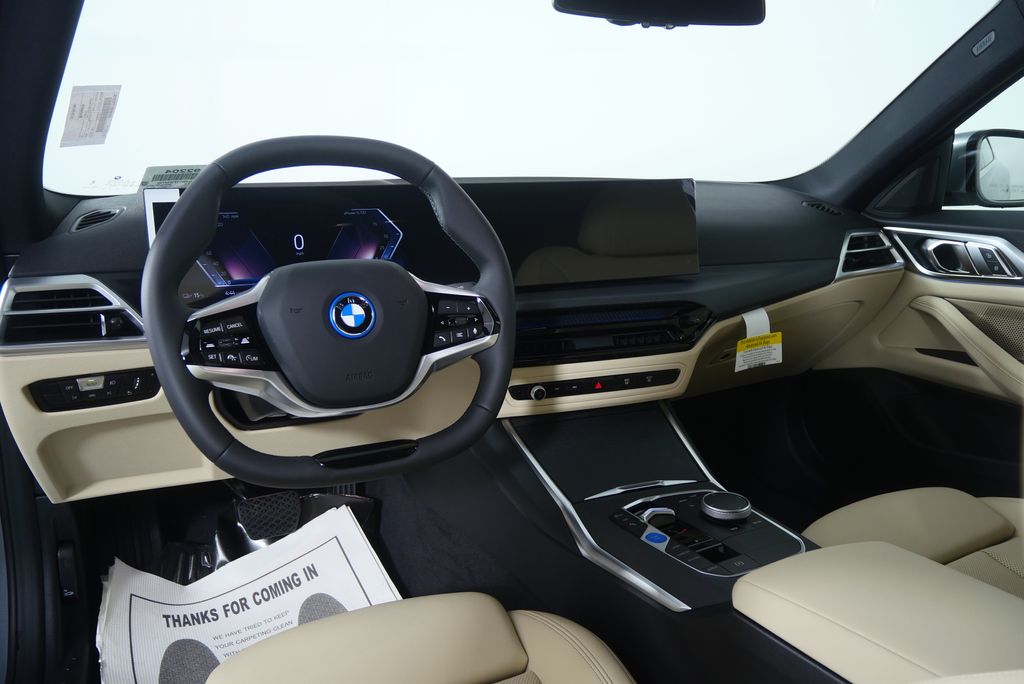 Thumbnail: 2026 BMW i4 - 17