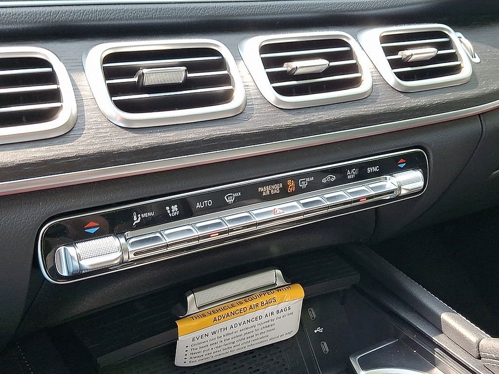 Thumbnail: 2025 Mercedes-Benz GLE - 13