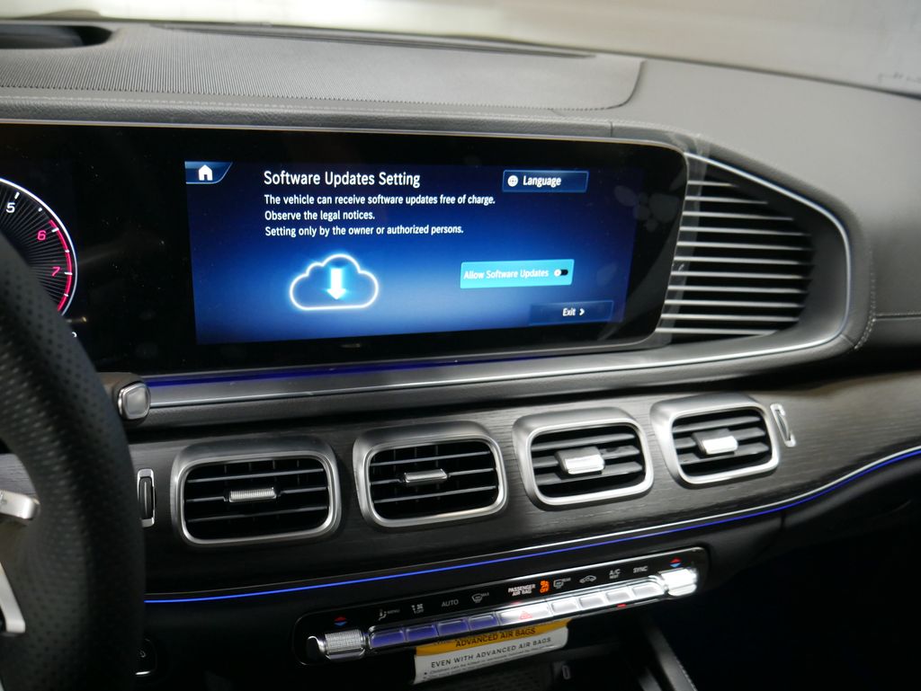 Thumbnail: 2026 Mercedes-Benz GLS - 29