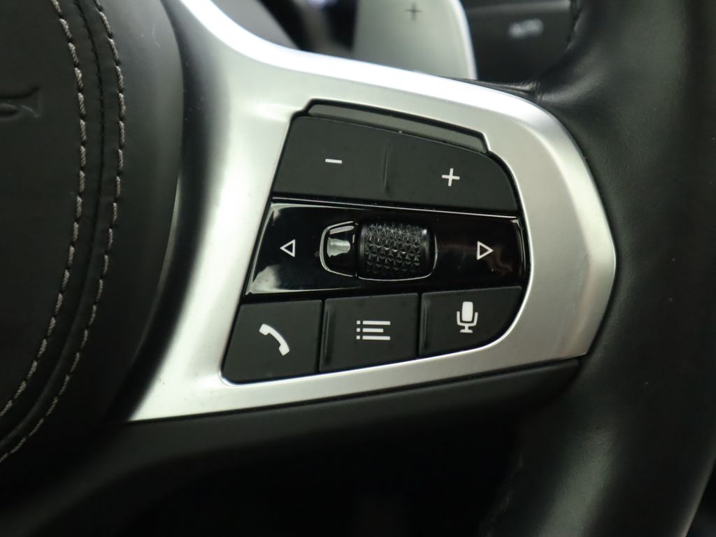 Thumbnail: 2023 BMW X6 - 12