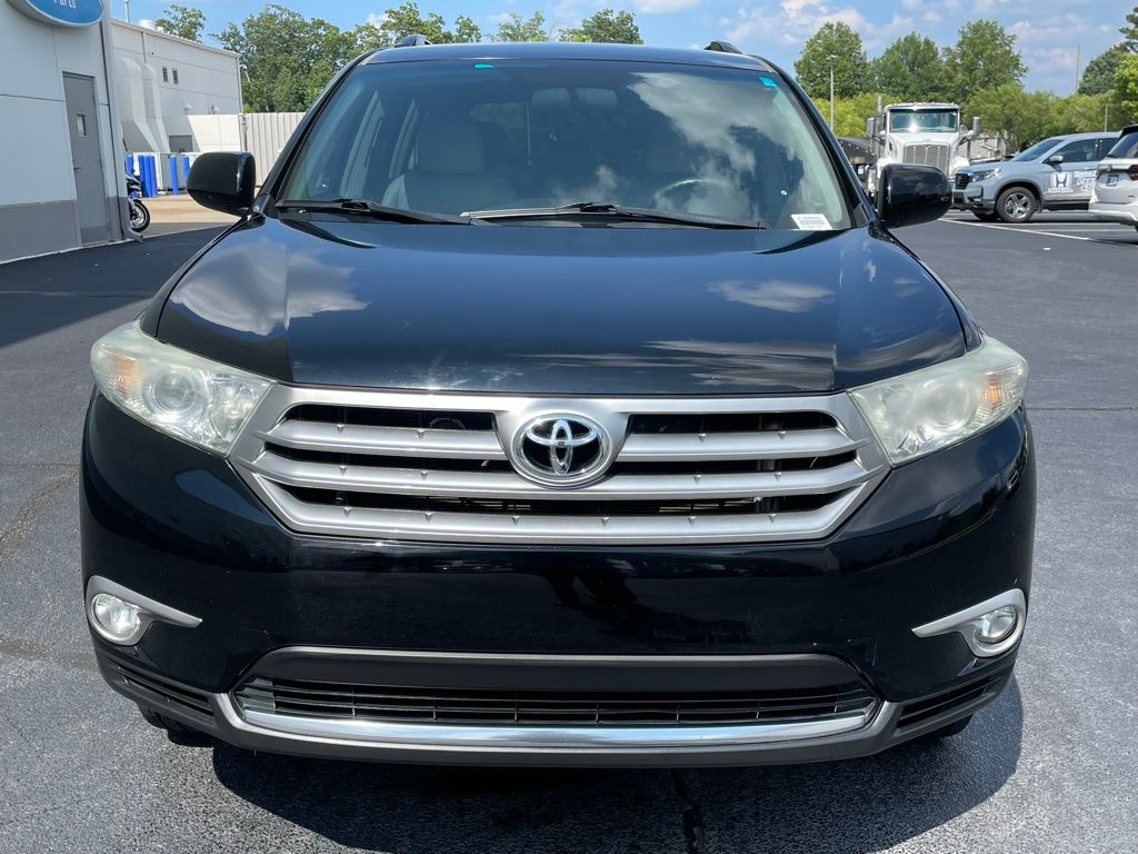 Thumbnail: 2012 Toyota Highlander - 9