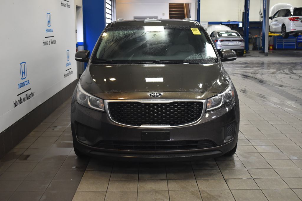 2016 Kia Sedona LX 2