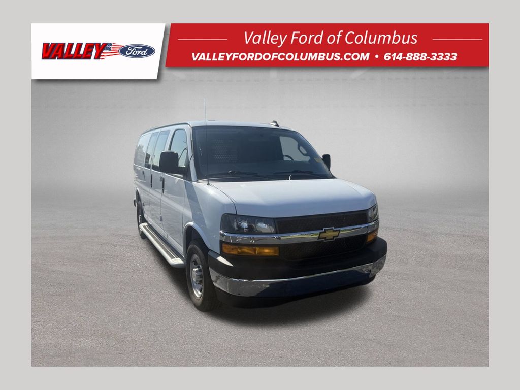 Summit White 2025 Chevrolet Express Cargo Van Rear-Wheel Drive 8-Speed Automatic Overdrive