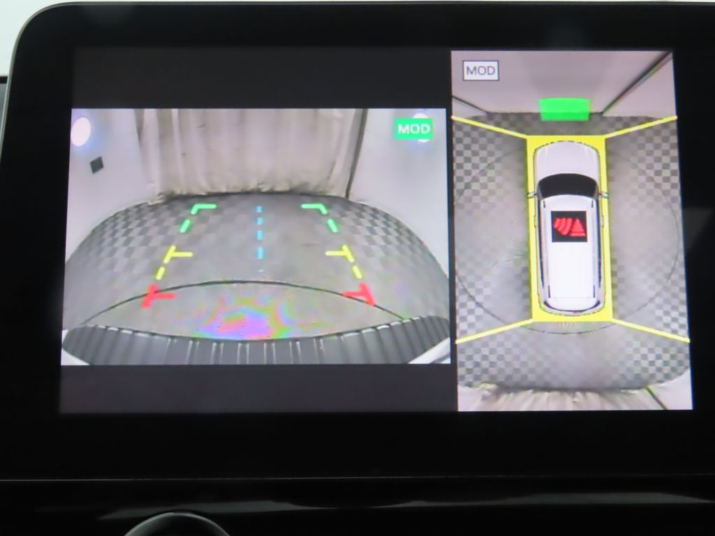 Thumbnail: 2022 Nissan Armada - 15