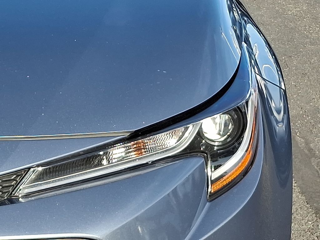 Thumbnail: 2022 Toyota Corolla - 9