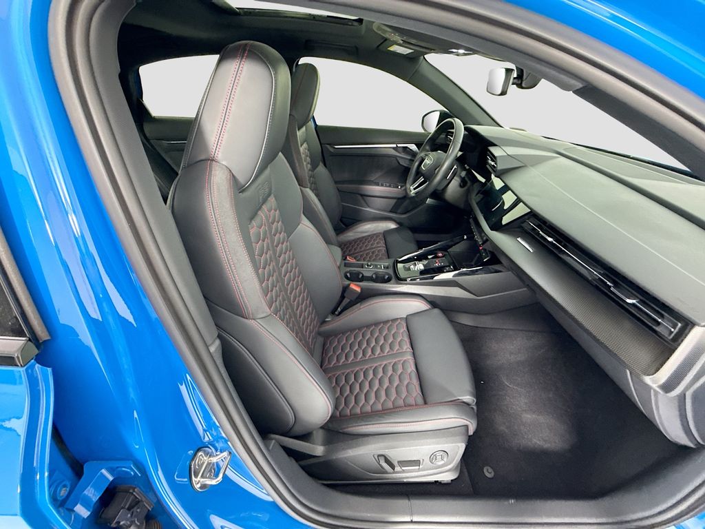 Thumbnail: 2024 Audi RS 3 - 20