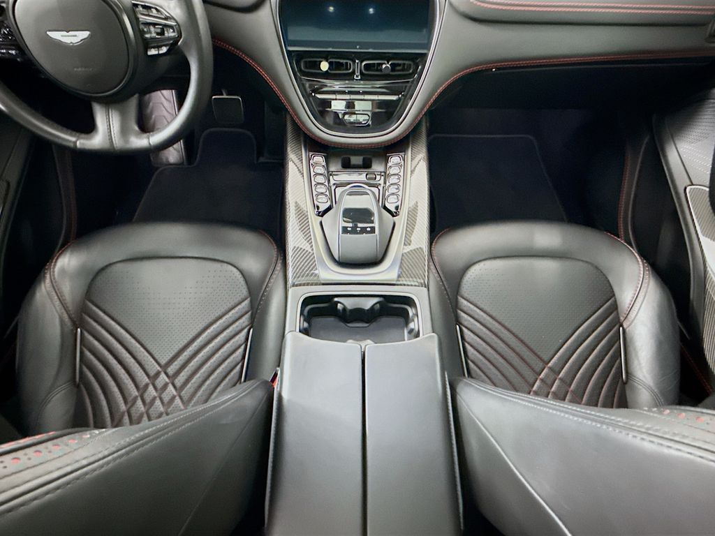 Thumbnail: 2021 Aston Martin DBX - 17