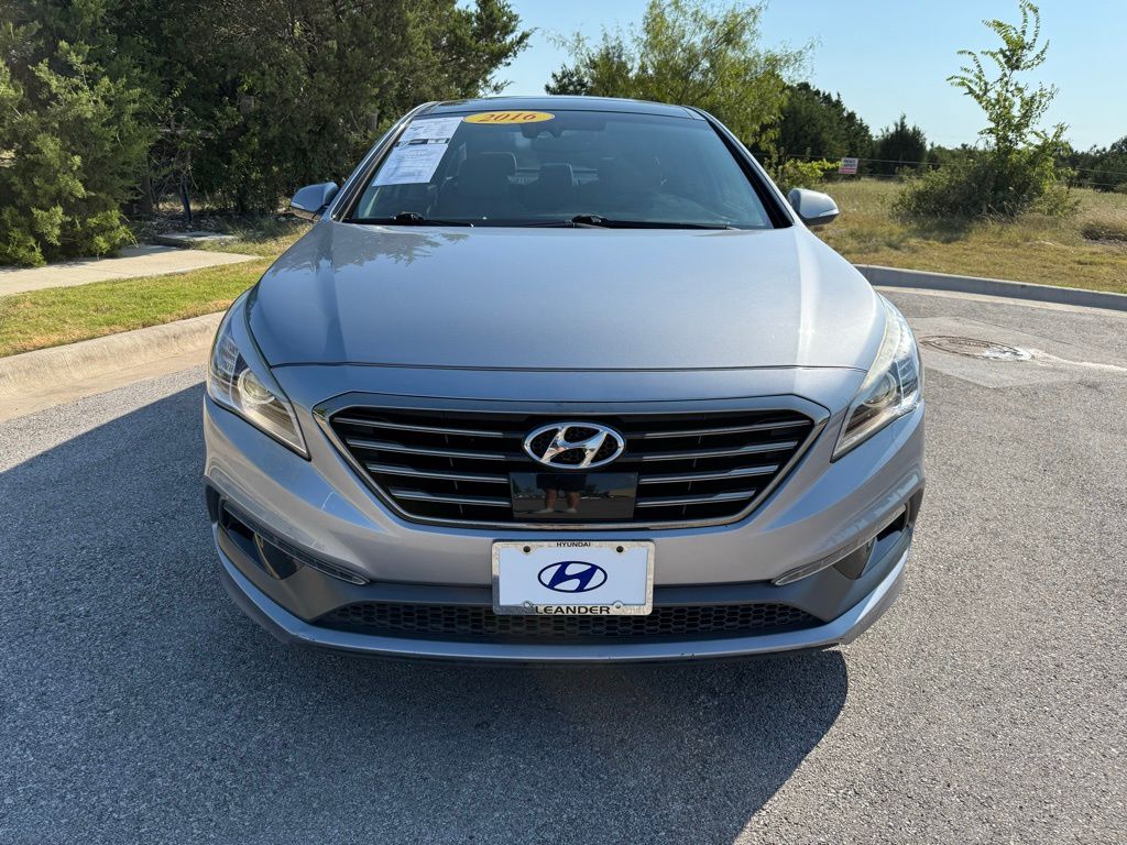 Thumbnail: 2016 Hyundai Sonata - 2