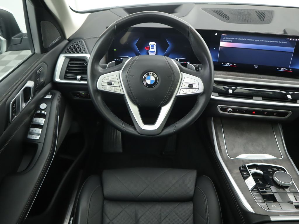 Thumbnail: 2023 BMW X7 - 10