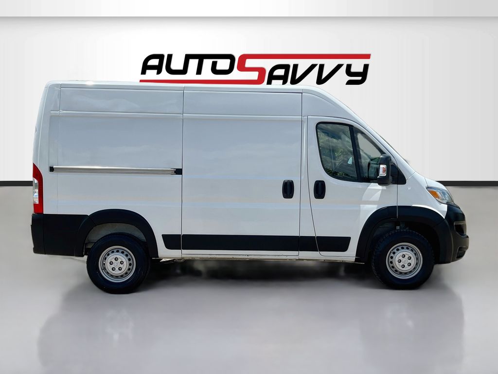 Used 2025 White Ram High Roof image 8