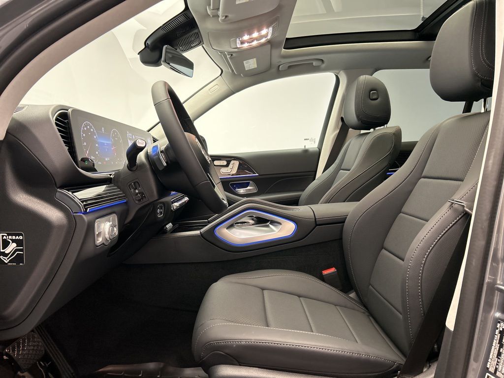 Thumbnail: 2025 Mercedes-Benz GLE - 12