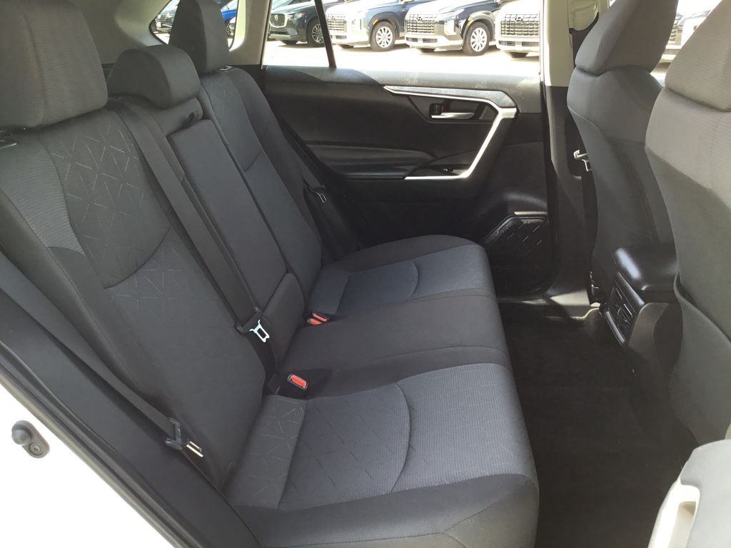 Thumbnail: 2024 Toyota RAV4 - 15