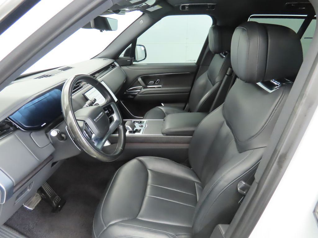 Thumbnail: 2023 Land Rover Range Rover - 18