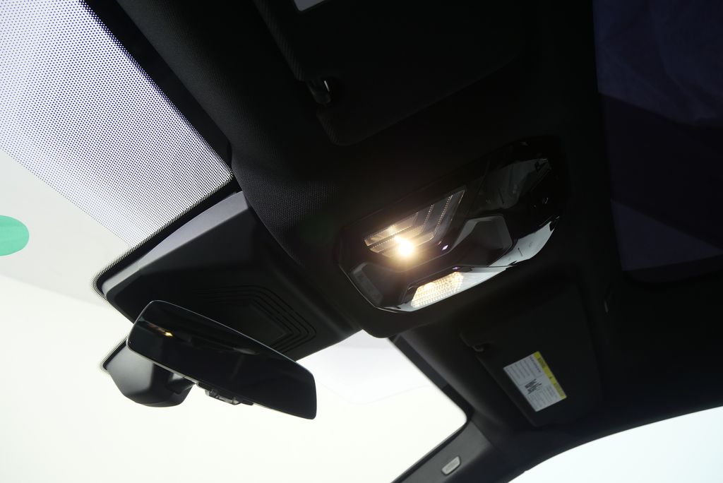 Thumbnail: 2026 BMW iX - 21