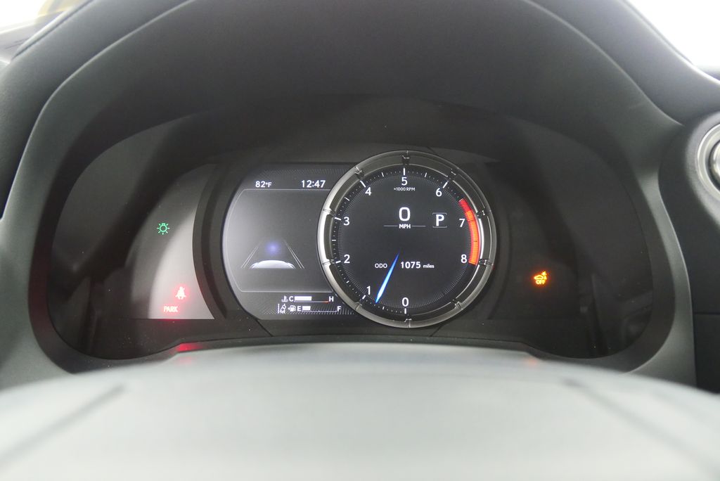 2025 Lexus IS 350 21