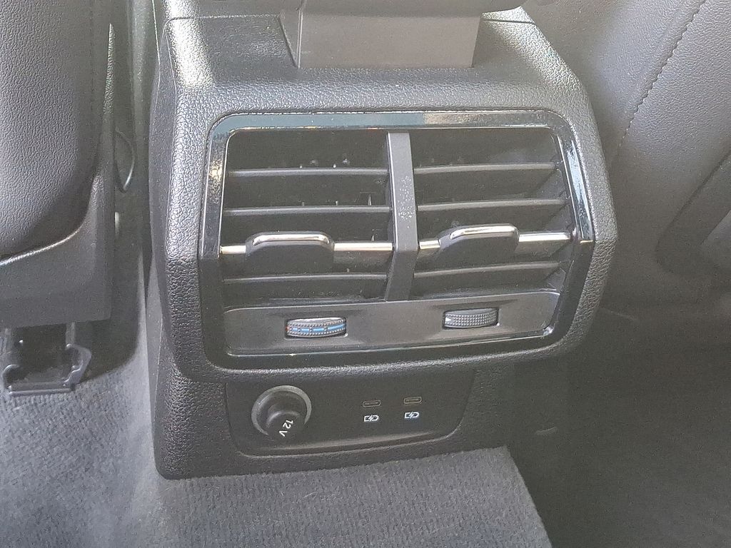 Thumbnail: 2023 Audi Q3 - 11