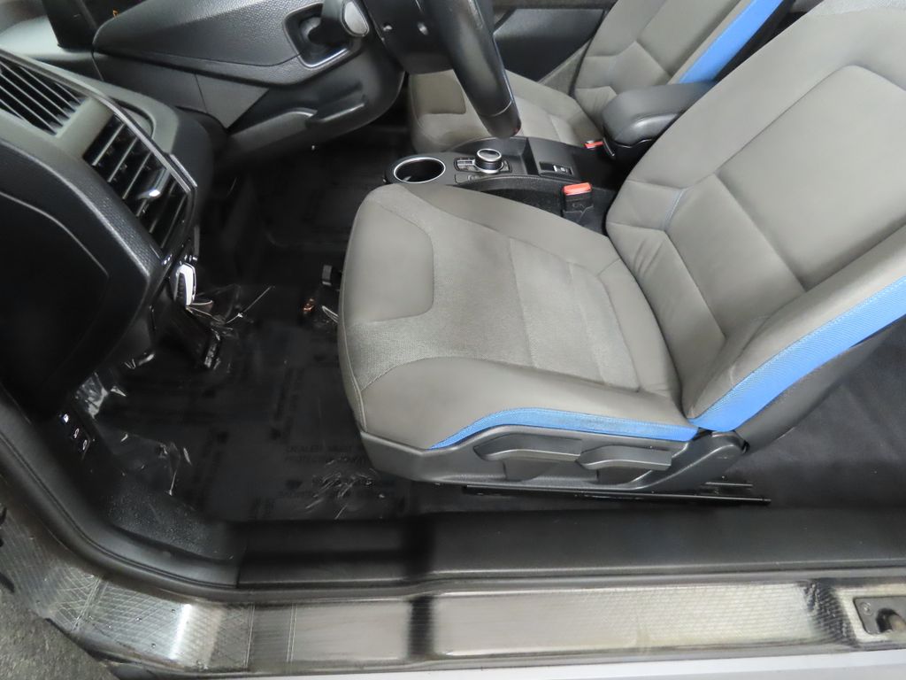 Thumbnail: 2019 BMW i3 - 32