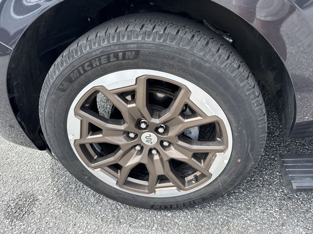 Used 2025 Ford Expedition SUV