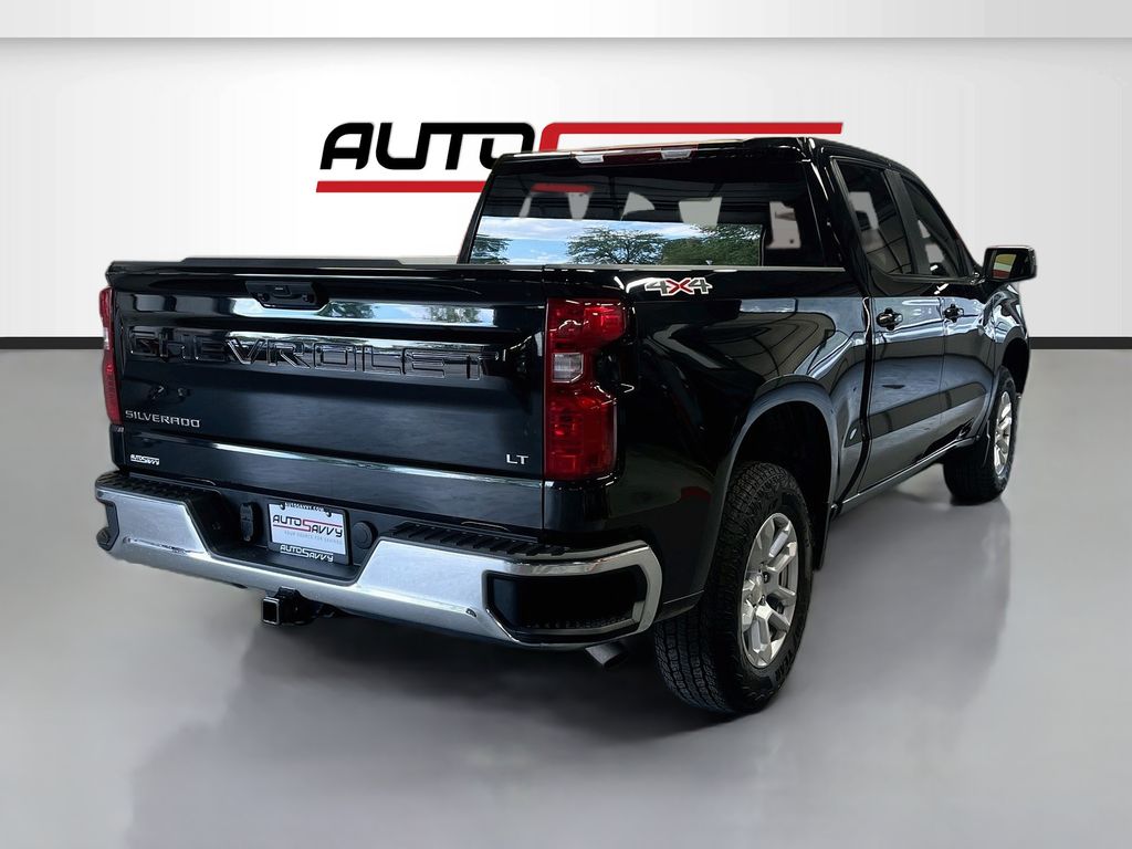 Used 2025 Black Chevrolet LT image 7