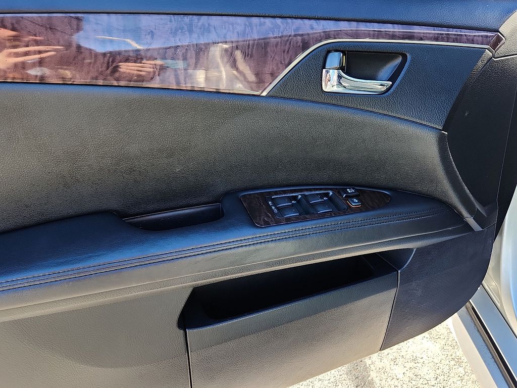 Thumbnail: 2012 Toyota Avalon - 12