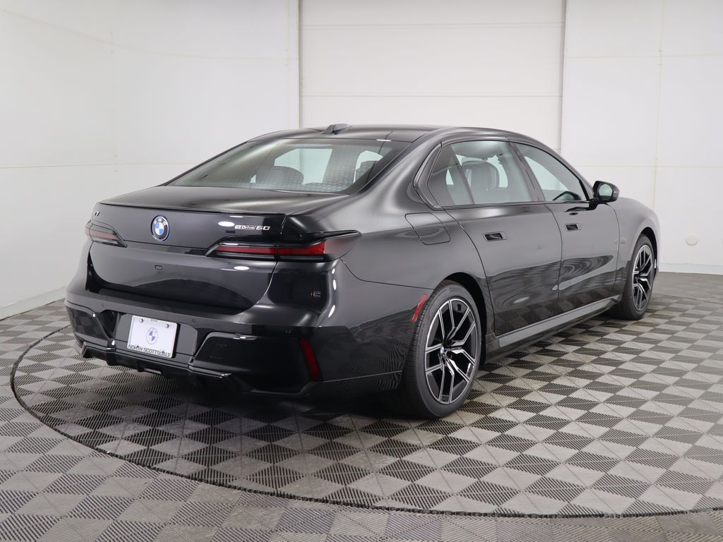 2025 BMW i7 eDrive50 5