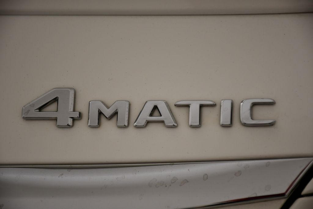 Thumbnail: 2021 Mercedes-Benz C-Class - 10