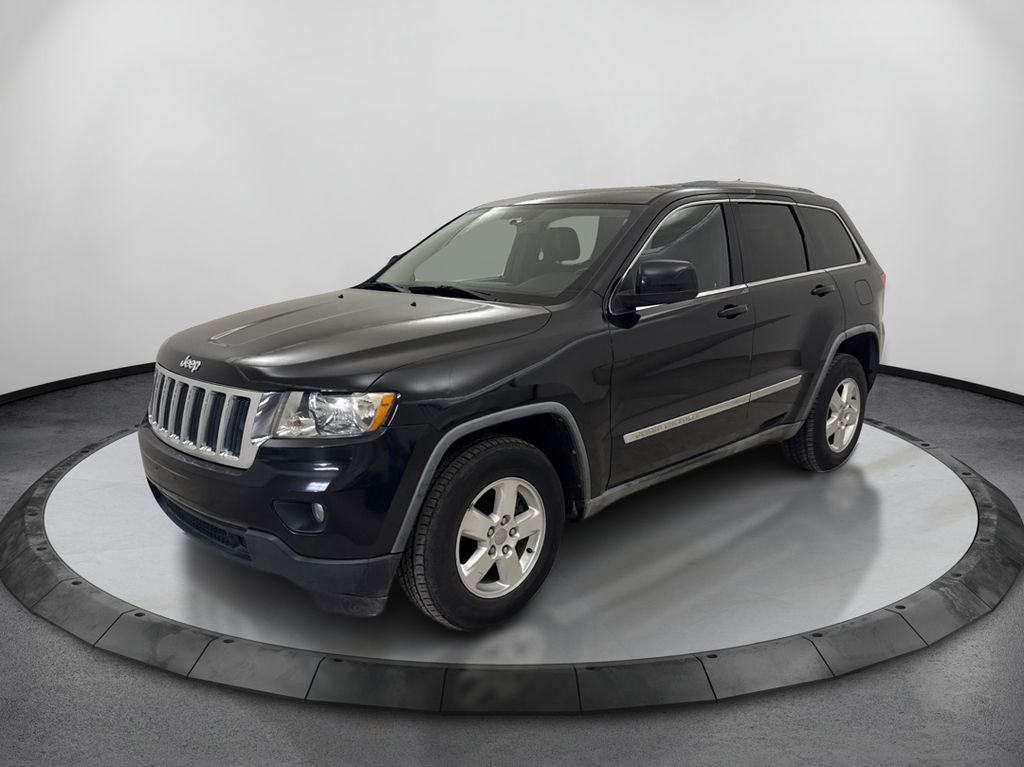 Brilliant Black Crystal Pearlcoat 2011 Jeep Grand Cherokee SUV / Crossover 4X2 5-Speed Automatic