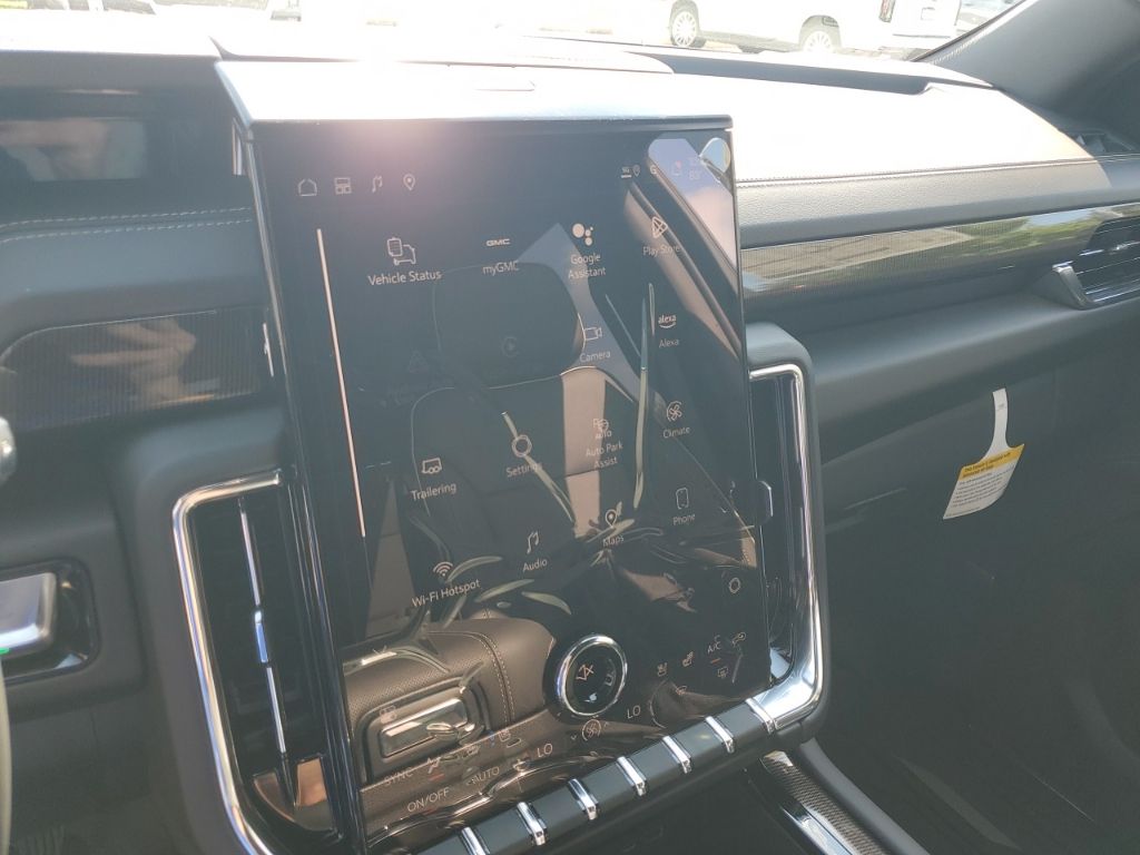 New Car 2025 Gmc Yukon  Elevation For Sale In Austin, Texas