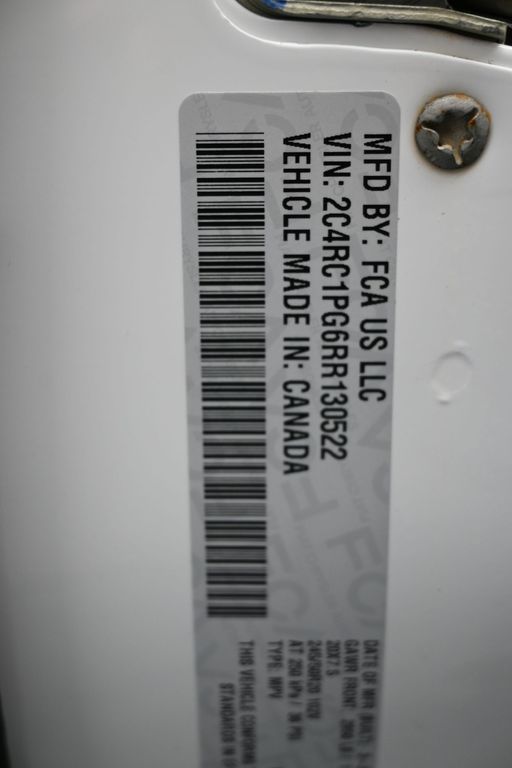 Used 2024 Bright White Clearcoat Chrysler Pinnacle image 34