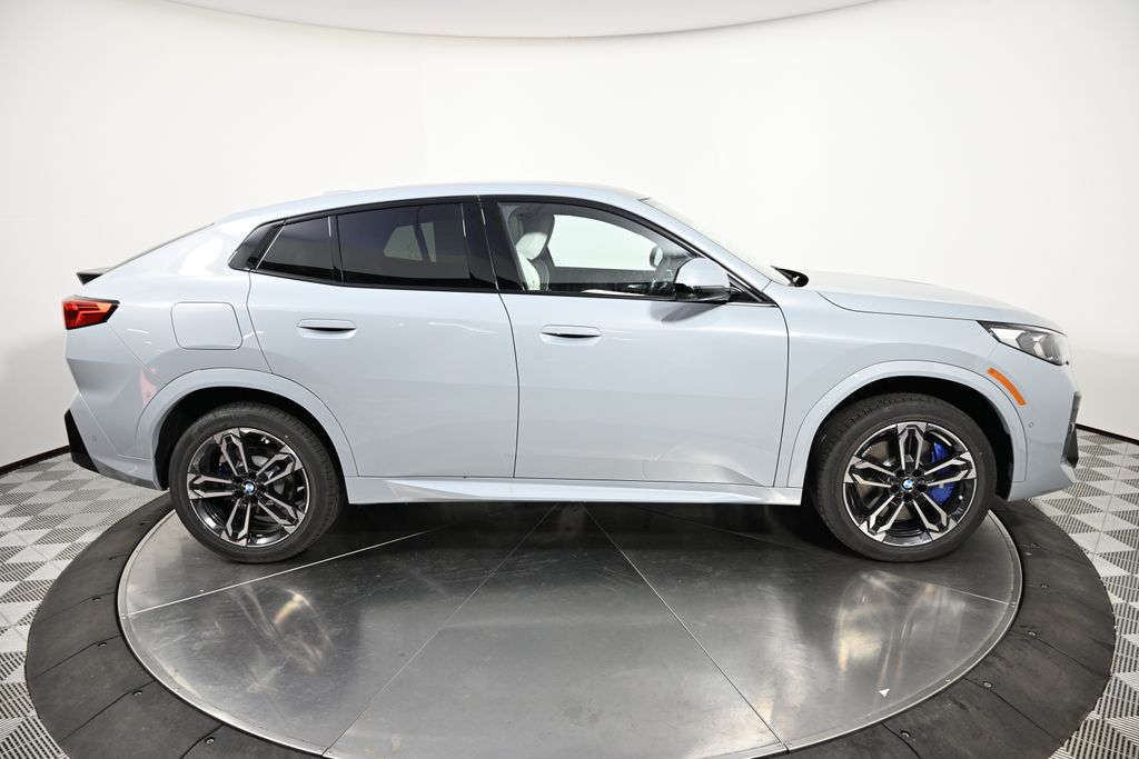 Thumbnail: 2026 BMW X2 - 6