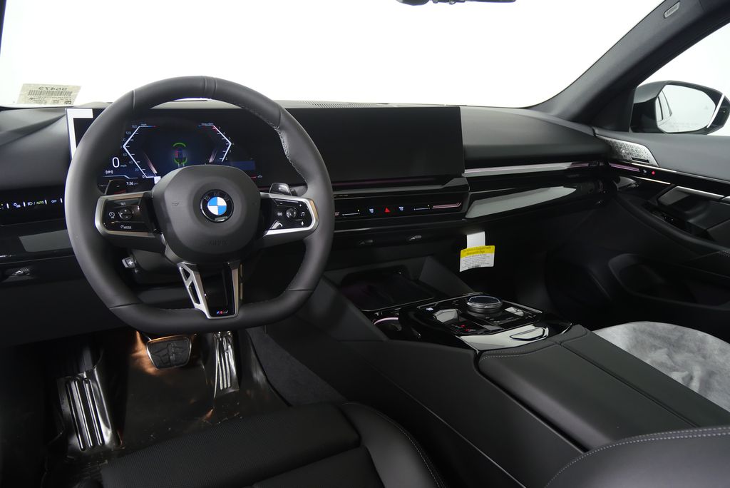 Thumbnail: 2026 BMW 5 Series - 19