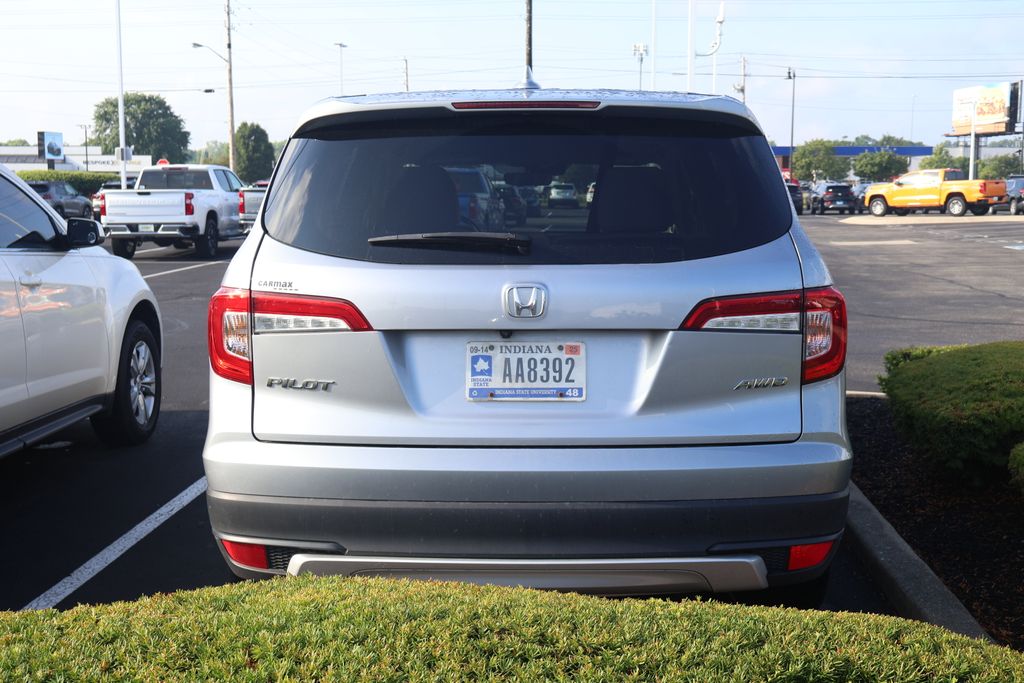 Thumbnail: 2019 Honda Pilot - 10