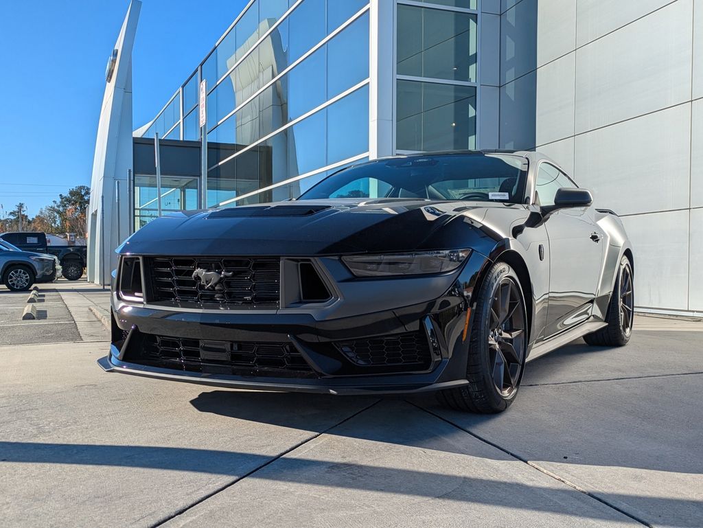 2026 Ford Mustang Dark Horse